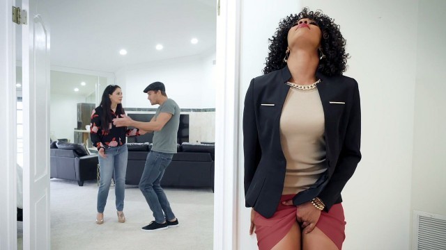 Real estate agent Misty Stone came to Xander Corvus - Porn Movies - 3Movs